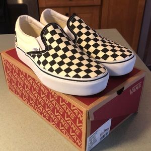 Vans Classic checkerboard platform slip on